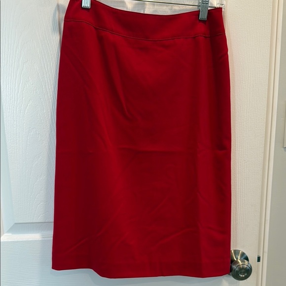 Tahari Red Pencil Skirt with Sleek Design - Picture 3 of 11
